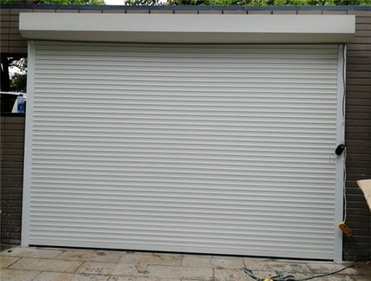 濟(jì)南卷簾門廠家教你怎樣維修電動(dòng)卷簾門出現(xiàn)的故障！